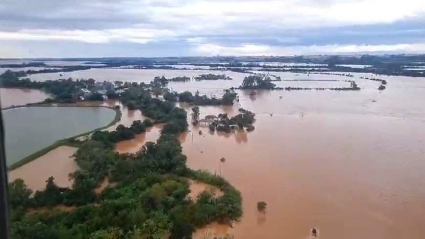 Chuvas Intensas e Cheia do Rio Guaíba Causam Bloqueios e Transtornos em Porto Alegre